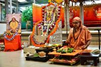 Mandala Puja & Shri Vedavyasa Puja by HH Swamiji; Picture courtesy Shri Sadashiv Bana