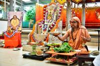 Mandala Puja & Shri Vedavyasa Puja by HH Swamiji; Picture courtesy Shri Sadashiv Bana