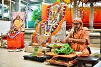 Mandala Puja & Shri Vedavyasa Puja by HH Swamiji; Picture courtesy Shri Sadashiv Bana
