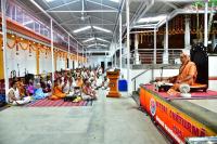 Ashirvachana by HH Swamiji; Picture courtesy Shri Sadashiv Bana
