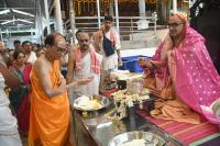 Shri Guru Paduka Pujana and Tirtha Vitarana; Picture courtesy Smt. Sanjana Bantwal
