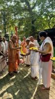 HH Swamiji's arrival at SCM Bengaluru (7th Nov 2025)