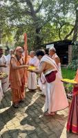 HH Swamiji's arrival at SCM Bengaluru (7th Nov 2025)