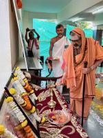 HH Swamiji's visit to Maharshi Karve Stree Shikshan Saunstha's Anudanith Madhyamik Ashram Shala, Kamshet (28 Nov 2024)