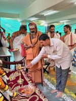HH Swamiji's visit to Maharshi Karve Stree Shikshan Saunstha's Anudanith Madhyamik Ashram Shala, Kamshet (28 Nov 2024)