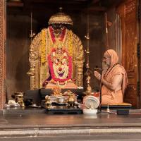 Shri Devi Pujana by HH Swamiji; Picture Courtesy Shri Jnanesh Hattangadi Bhat