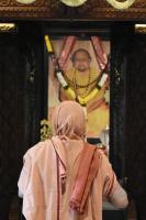 Jalabhisheka by HH Swamiji; Picture Courtesy Shri Abhinav Kalla