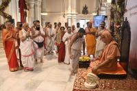 Phala Samarpana; Picture Courtesy Shri Dinesh Karkal