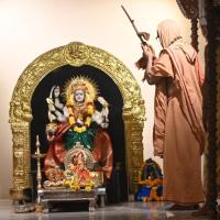 Shri Devi Pujana by HH Swamiji; Picture Courtesy Shri Dinesh Karkal