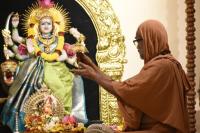 Shri Devi Pujana by HH Swamiji; Picture Courtesy Kum. Bhooma Bohra