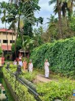documents/gallery/Shodashopachara_Puja_at_Shri_Guru_Paduka_Sannidhi,_SCM_Shirali,_by_HH_Swamiji_12_Aug_2025/01.jpg