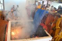 Purnahuti in the Divine Presence of HH Swamiji; Picture Courtesy Shri Dinesh Karkal