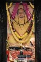 Jalabhisheka by HH Swamiji; Picture Courtesy Shri Abhinav Kalla